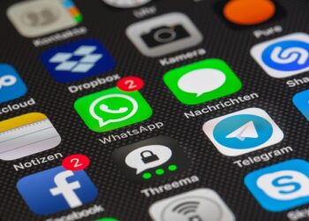 Digital Wellness: How to Build a Healthy Relationship with Social Media